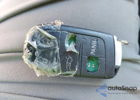 2015 Chrysler 200 Limited из США, поврежденный, VIN 1C3CCCAB5FN740195